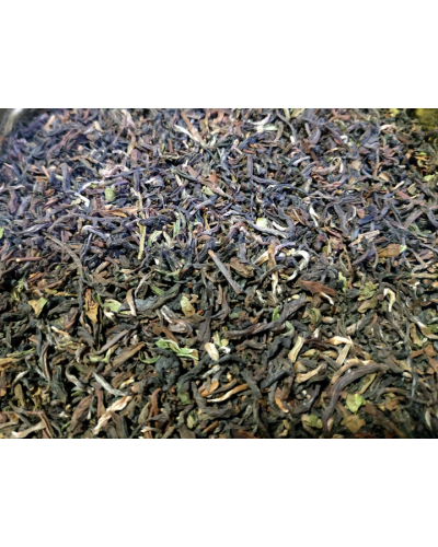 Чай чорний індійський Дарджилінг Срібна гора напівферментований ваговий 100 г